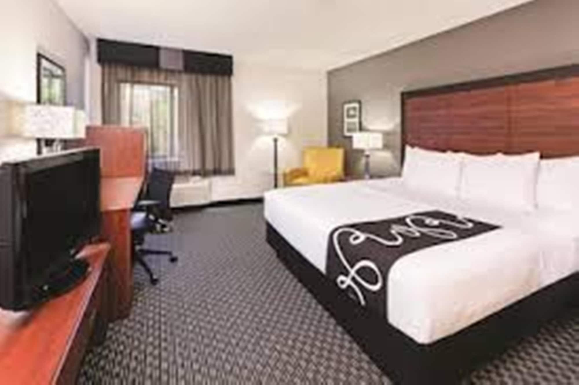 La Quinta By Wyndham Fort Worth - Lake Worth Exterior foto