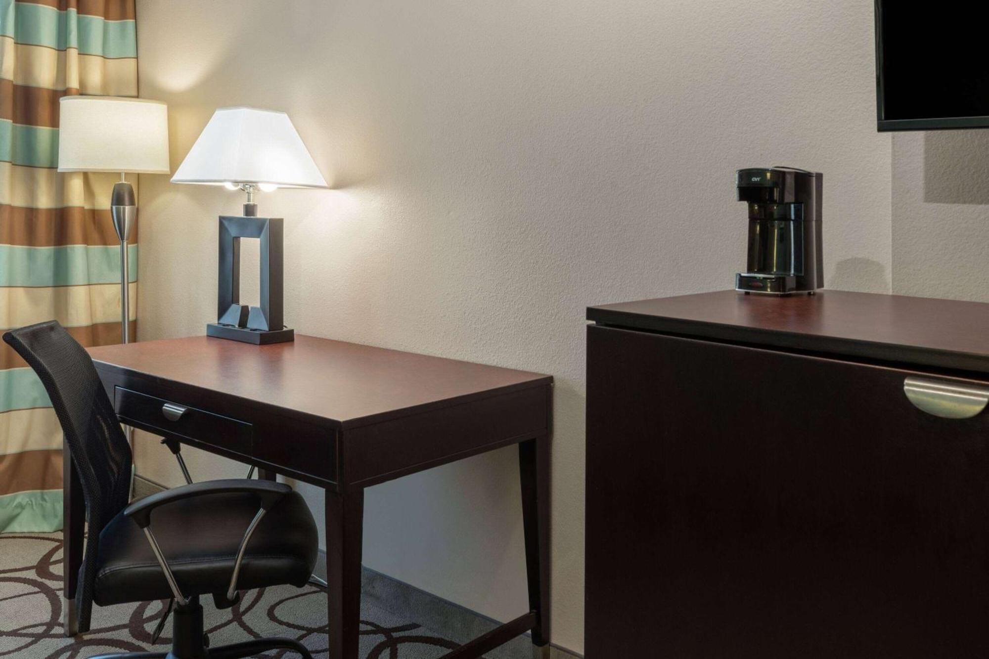 La Quinta By Wyndham Fort Worth - Lake Worth Exterior foto